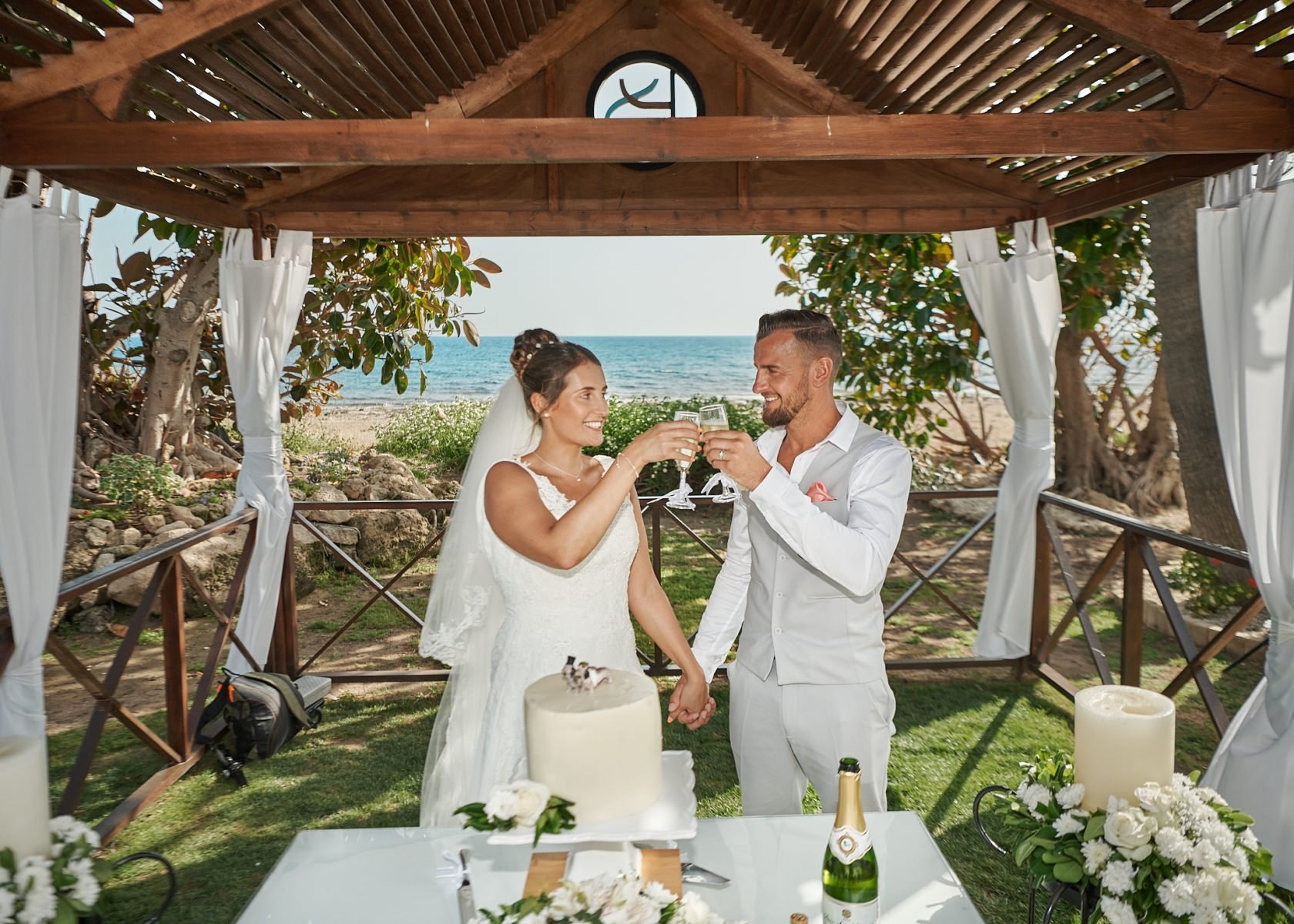 The Wedding of Hannah and Ross at the Louis Imperial Beach Hotel in Paphos