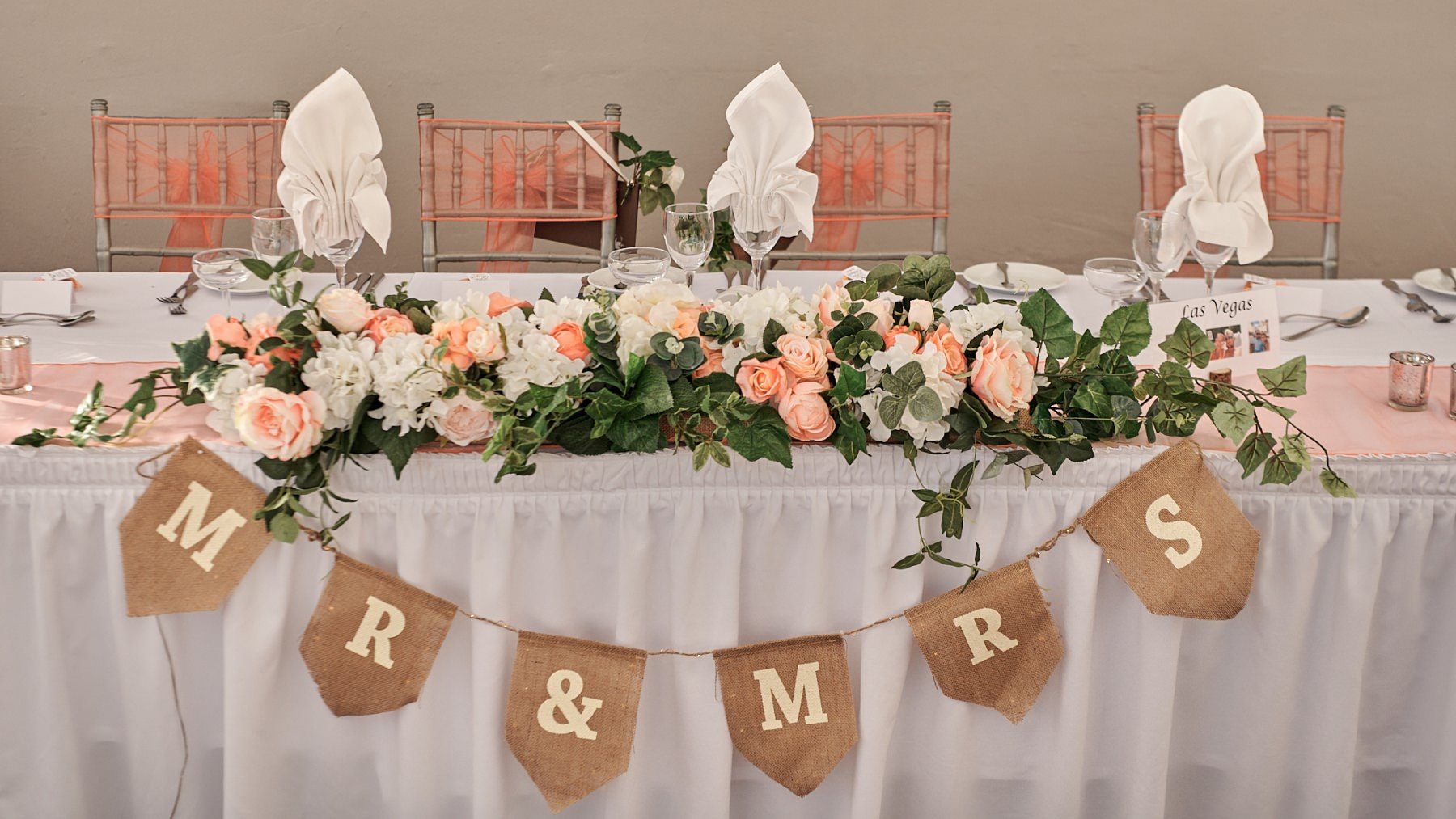 The Wedding of Hannah and Ross at the Louis Imperial Beach Hotel in Paphos