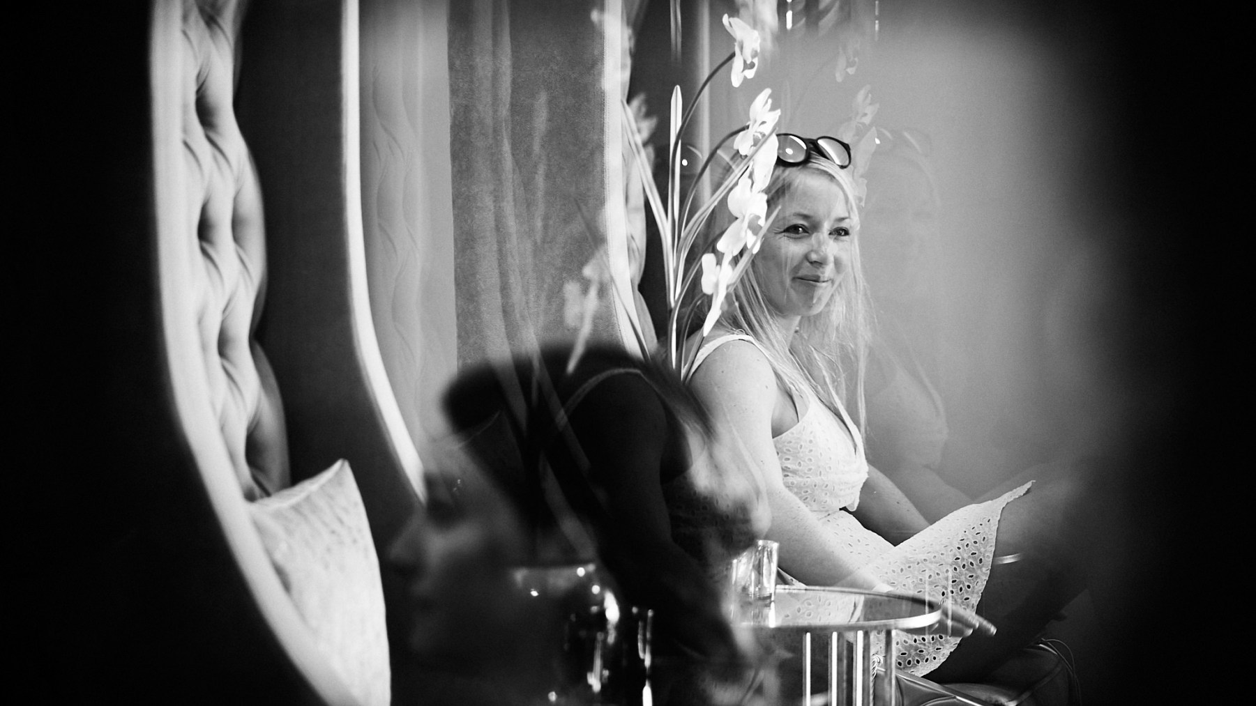 22-MONOCHROME-SMALL-QUICK-VIEWING-FACEBOOK-0033