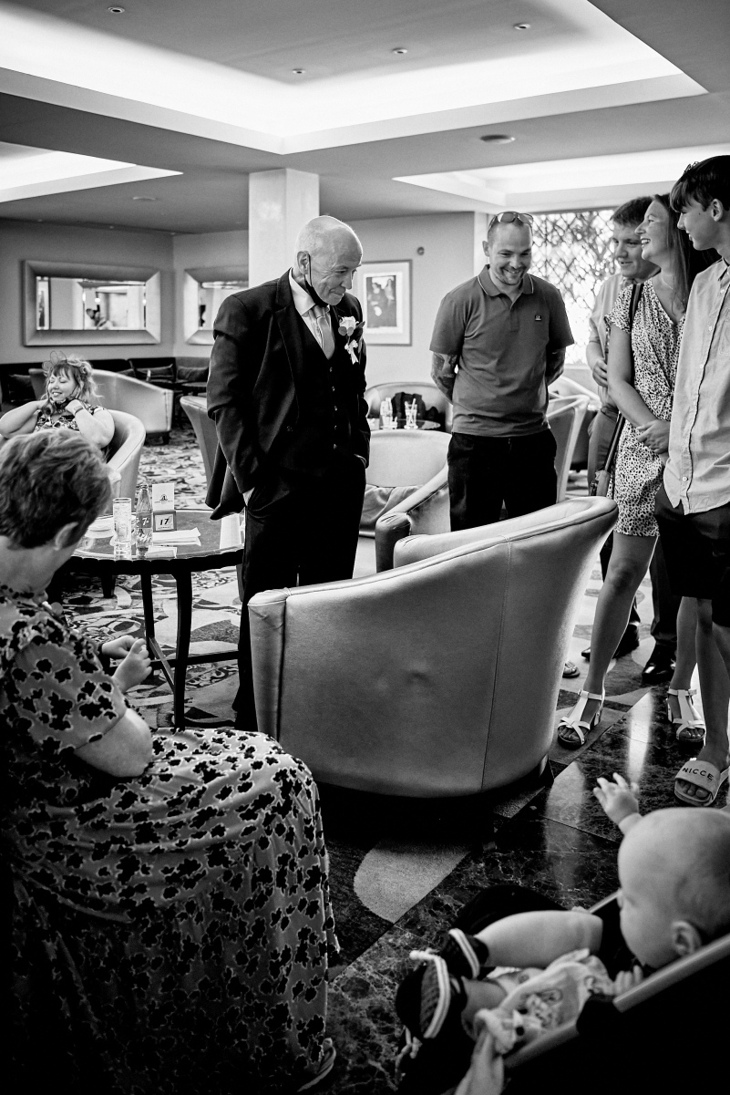22-MONOCHROME-SMALL-QUICK-VIEWING-FACEBOOK-0208