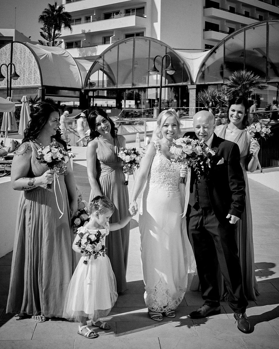 22-MONOCHROME-SMALL-QUICK-VIEWING-FACEBOOK-0239