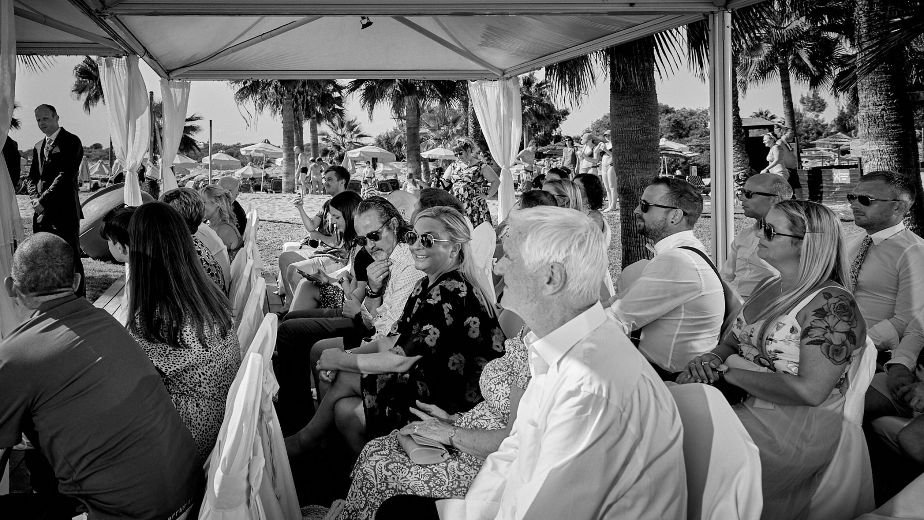 22-MONOCHROME-SMALL-QUICK-VIEWING-FACEBOOK-0277