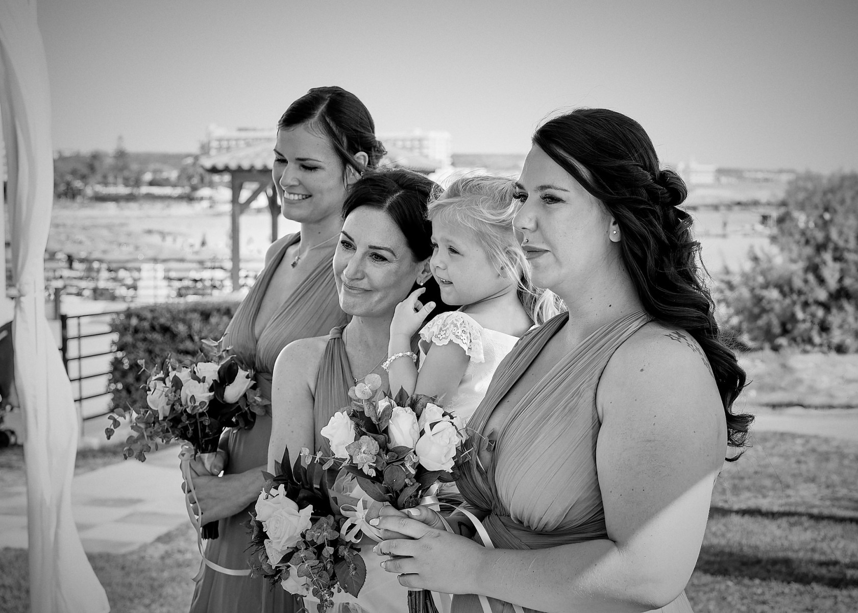 22-MONOCHROME-SMALL-QUICK-VIEWING-FACEBOOK-0299