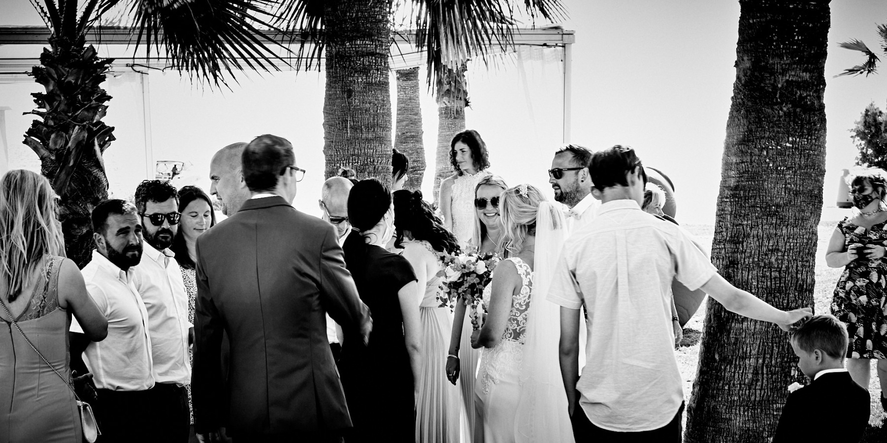 22-MONOCHROME-SMALL-QUICK-VIEWING-FACEBOOK-0362