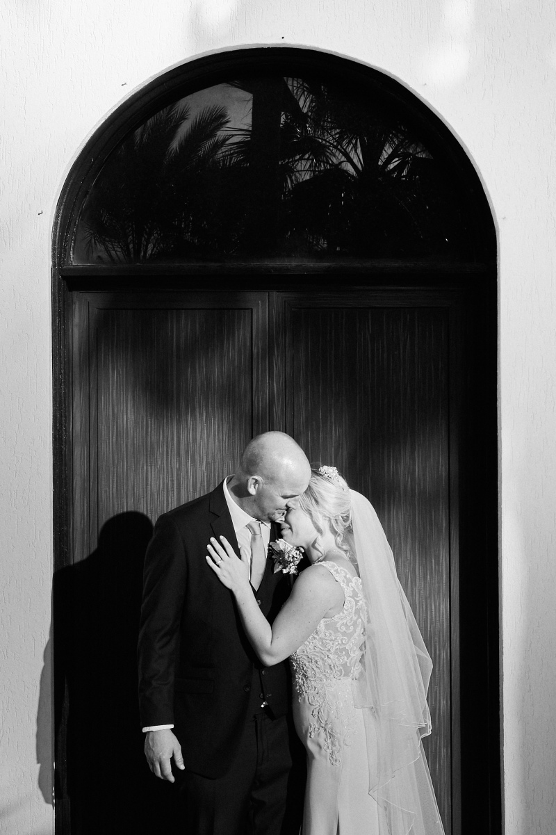 22-MONOCHROME-SMALL-QUICK-VIEWING-FACEBOOK-0511