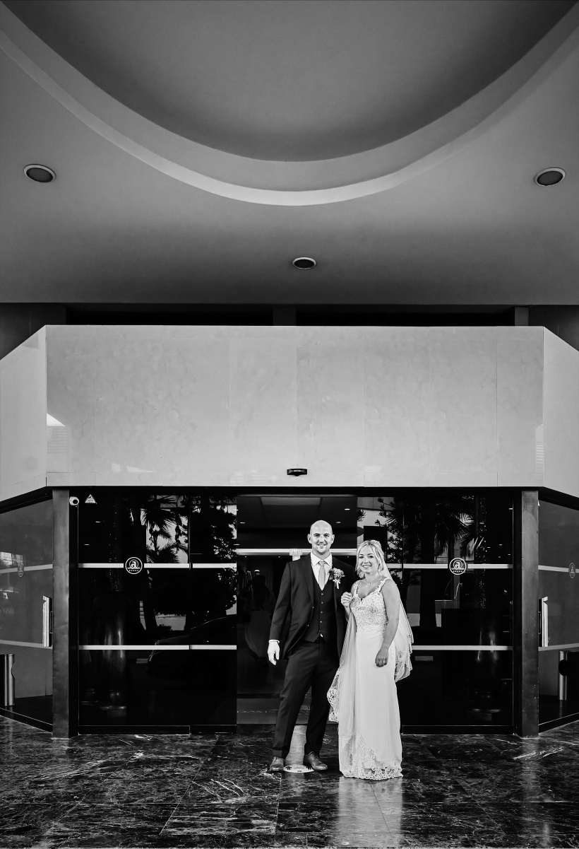 22-MONOCHROME-SMALL-QUICK-VIEWING-FACEBOOK-0569
