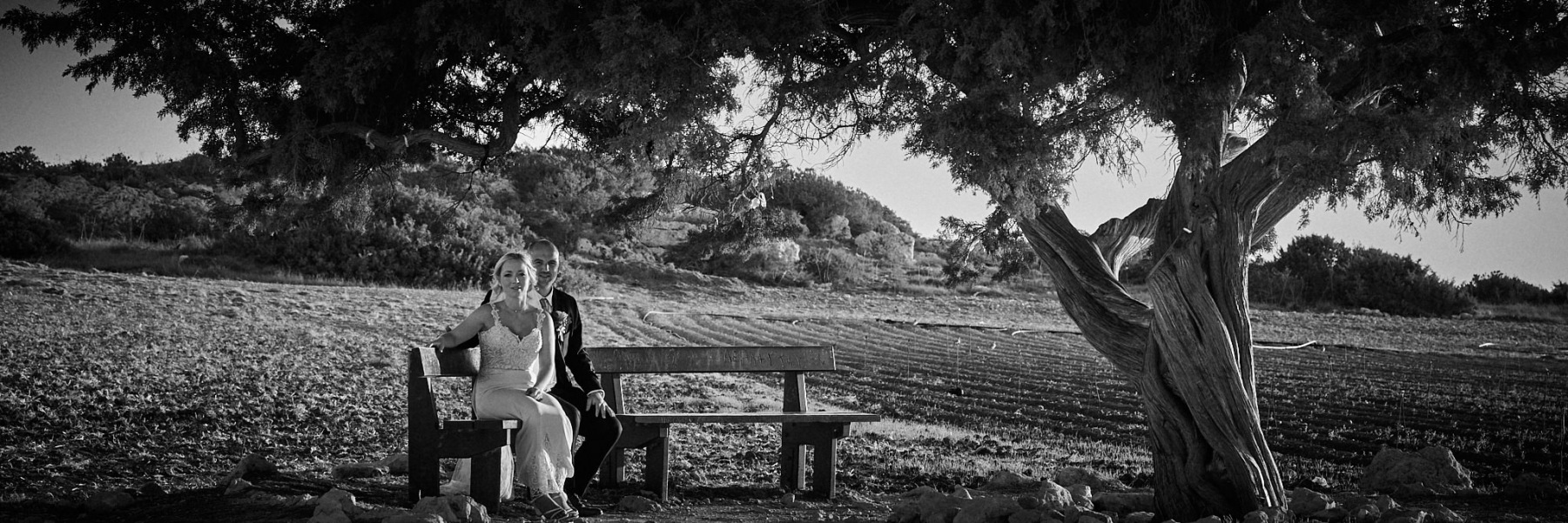 22-MONOCHROME-SMALL-QUICK-VIEWING-FACEBOOK-0601