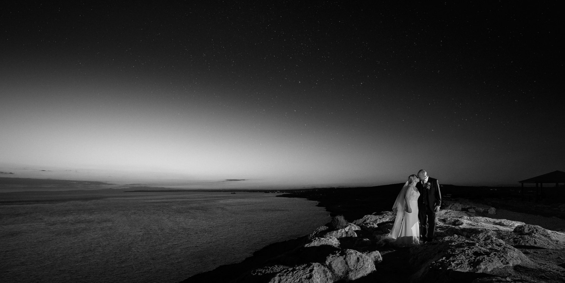 22-MONOCHROME-SMALL-QUICK-VIEWING-FACEBOOK-0685