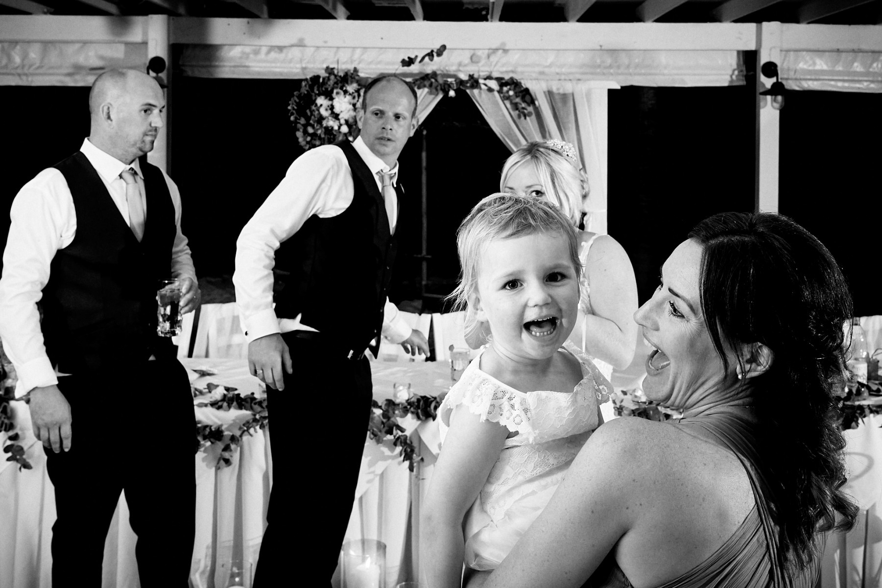 22-MONOCHROME-SMALL-QUICK-VIEWING-FACEBOOK-0740