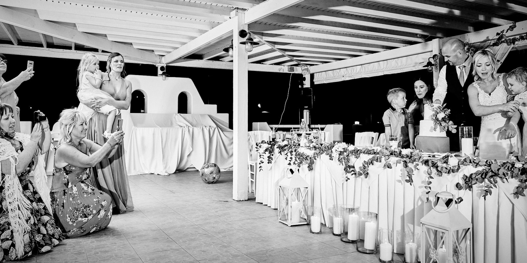 22-MONOCHROME-SMALL-QUICK-VIEWING-FACEBOOK-0753