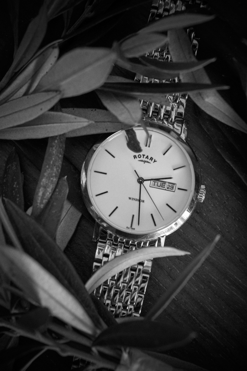 4V-MONOCHROME-SMALL-QUICK-VIEWING-FACEBOOK-0054