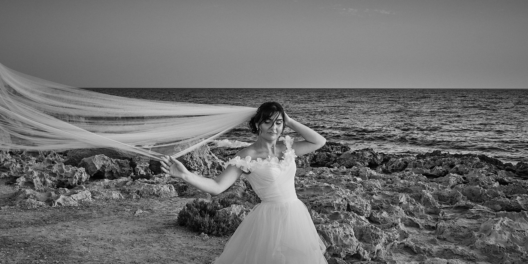 4V-MONOCHROME-SMALL-QUICK-VIEWING-FACEBOOK-0398